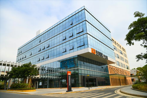 完美公司 堅定數智化征程，以科技力量賦能健康中國與教育未來